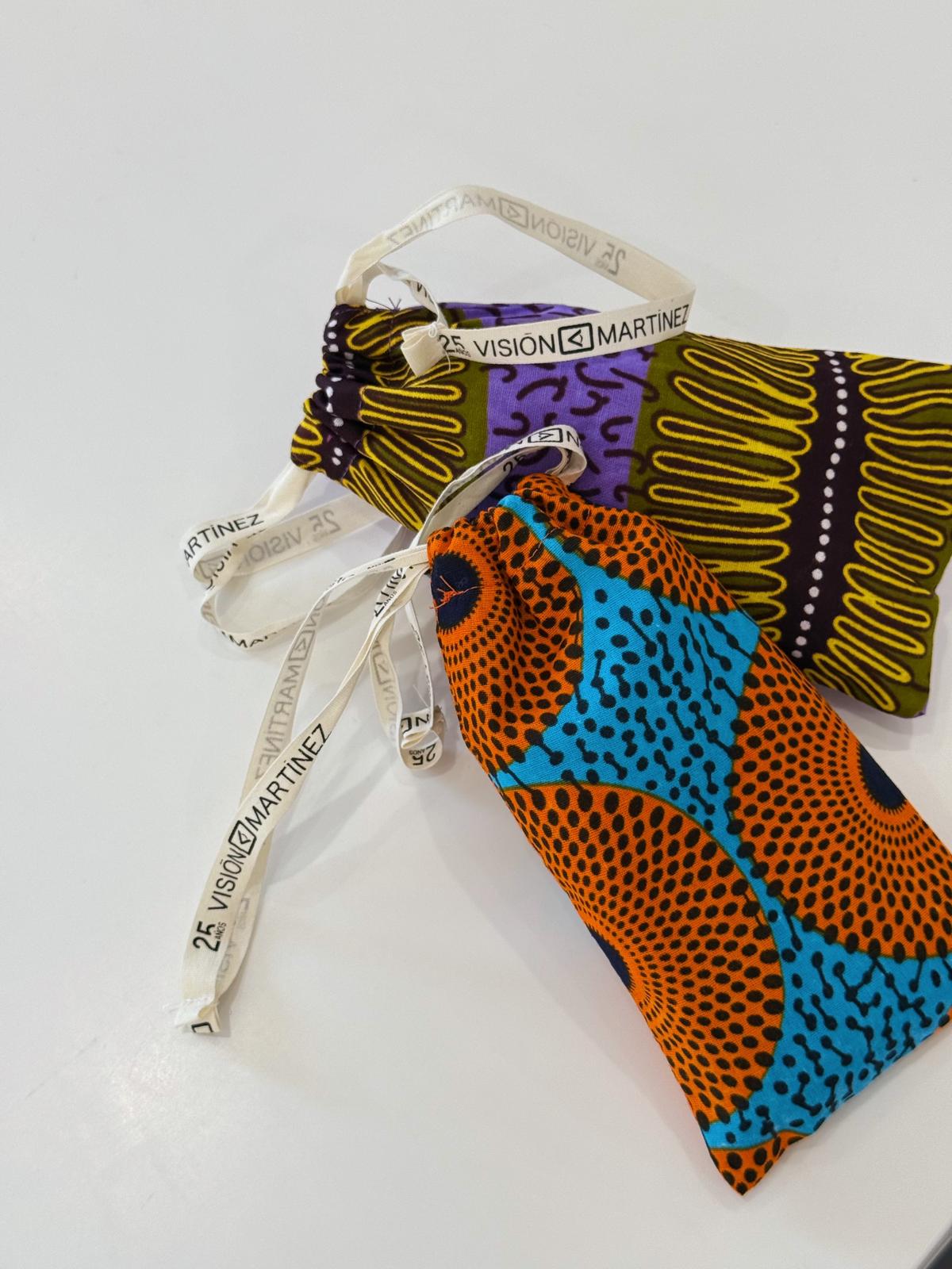 Funda solidaria para gafas